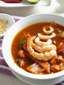 Suop Tom Yam Asam Pedas